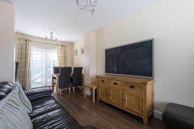 Lounge/dining room