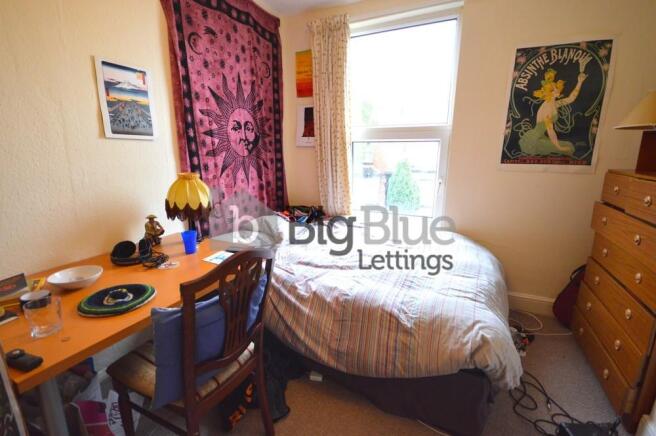 5 bed House Share to rent Image 9