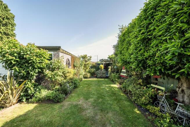 99 Gibson Drive, Rugby (15).jpg
