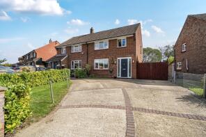 26, Saddleback Road, Camberley GU15 4BT