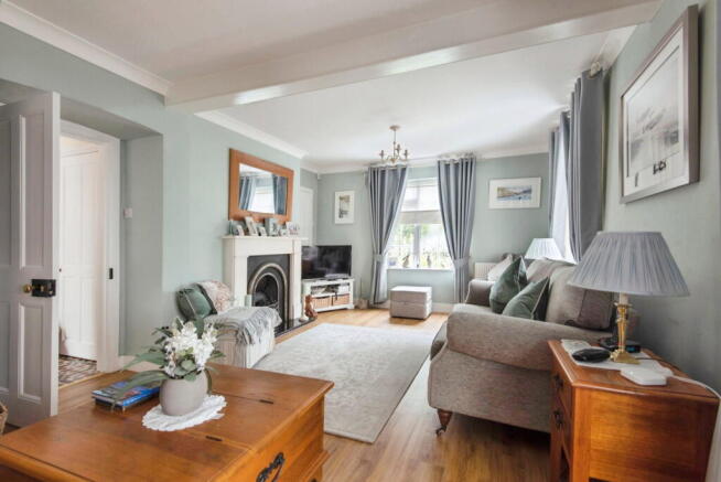 Bedford Road, Barton-le-Clay, Bedford, MK45 4LP photo 4
