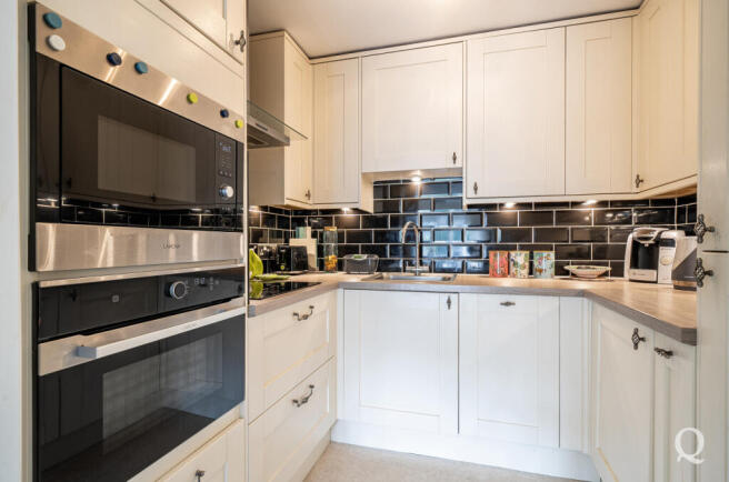 5c9dd238-26ce-49a...