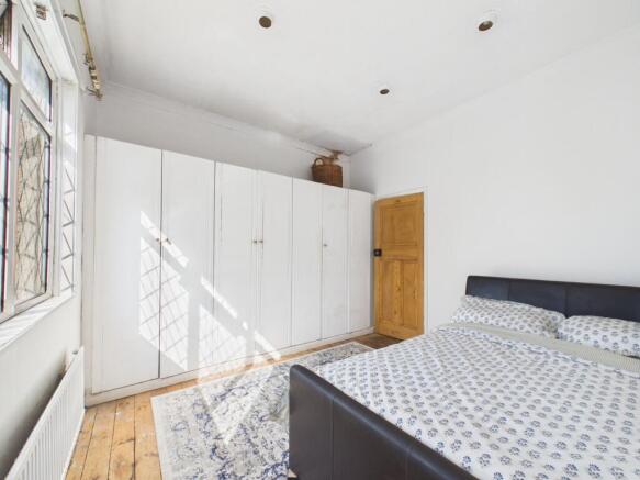 3 bed Semi-Detached for sale Image 9