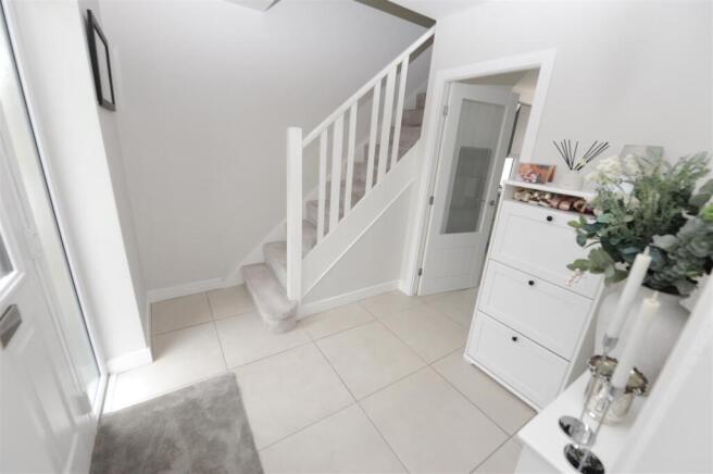 3 bed Semi-Detached for sale Image 9