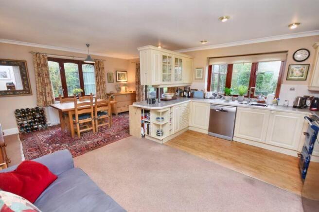 Kitchen dining room