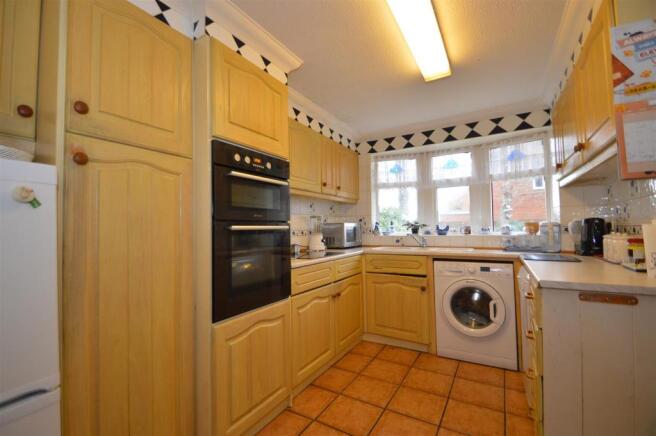 Kitchen.JPG