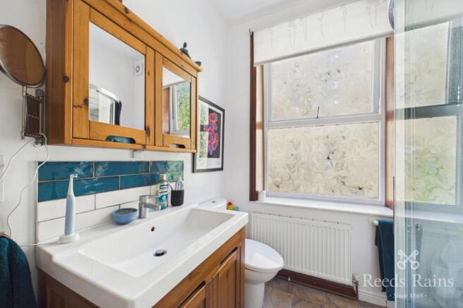 2 bed Terraced to rent Image 8