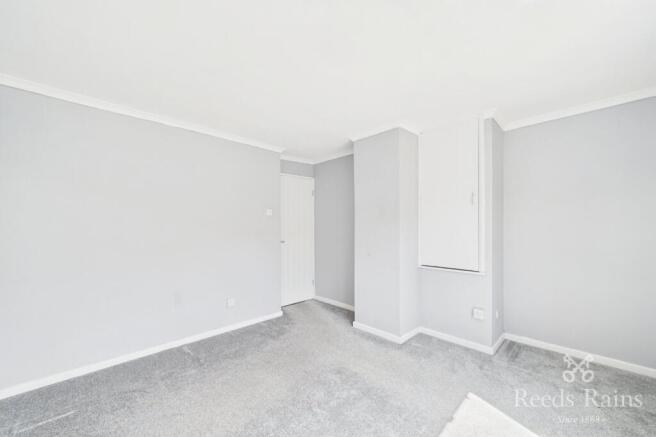 3 bed Terraced for sale Image 8