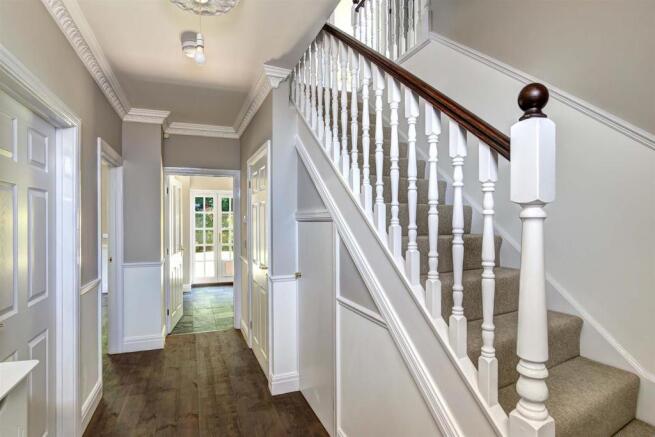 hall_new.jpg