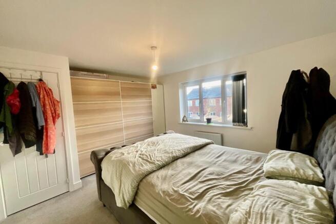 3 bed Semi-Detached for sale Image 12