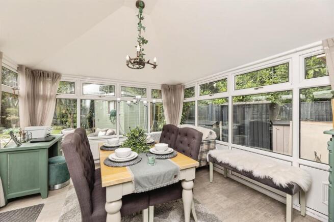 2 bed Detached Bungalow for sale Image 5