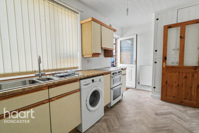 2 bed Detached Bungalow for sale Image 9