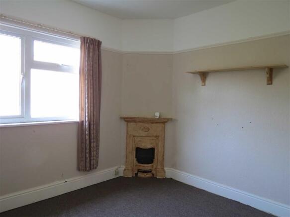 Bedroom: