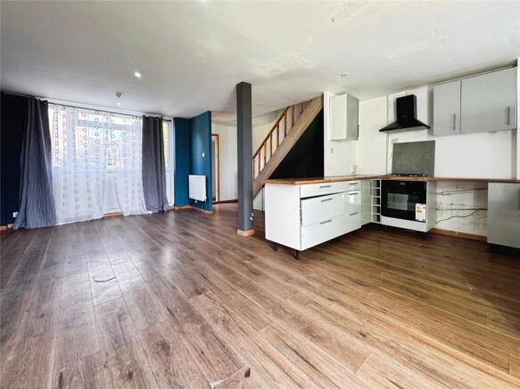 Living Room/Kitchen