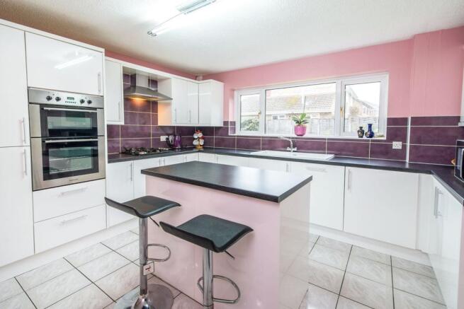 Kitchen/Breakfast