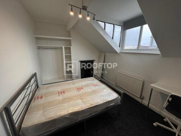 6 bed House to rent Image 7