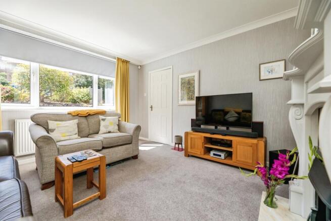 3 bed Semi-Detached for sale Image 5