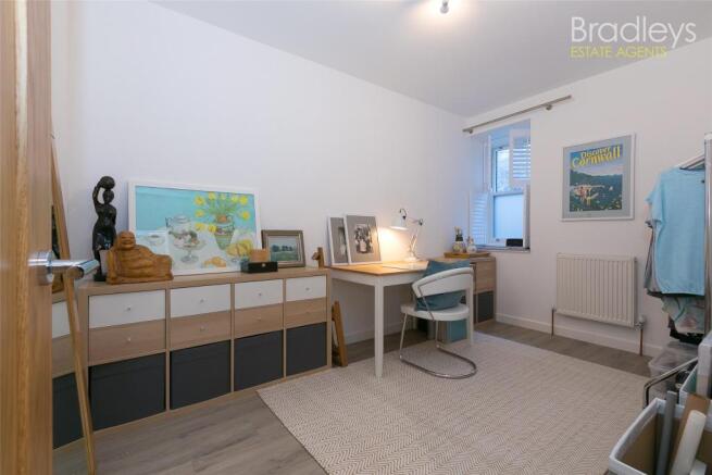 2nd Bedroom/Office