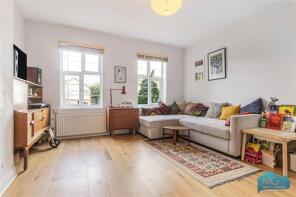 8, Chestnut Court, Middle Lane, Hornsey, London N8 8NU