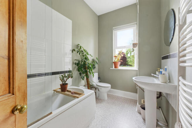 2 bed Terraced for sale Image 11