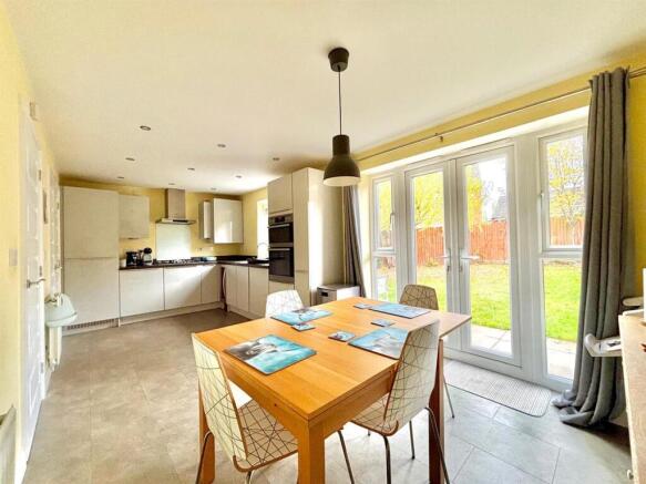 WhatsApp Image 2025-11-27 at 11.05.32_bd700bc4.jpg