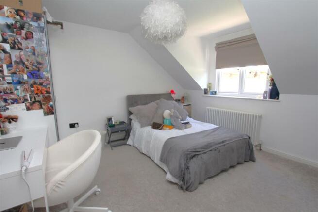 Bedroom 2.JPG