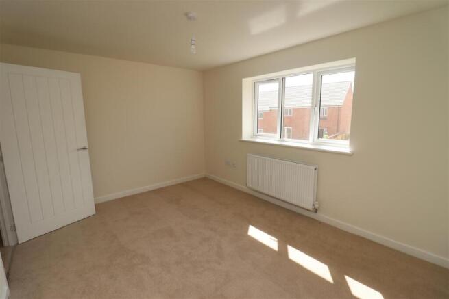 2 bed Semi-Detached for sale Image 6
