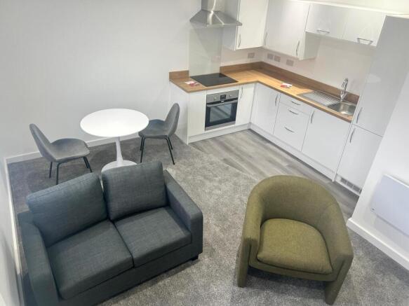 WhatsApp Image 2025-11-13 at 15.45.51 (2).jpeg