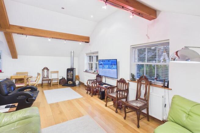 Sitting/Dining Ar...