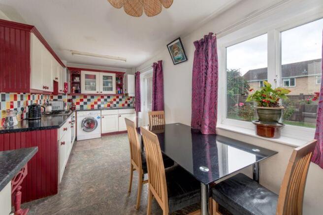 Kitchen/dining...