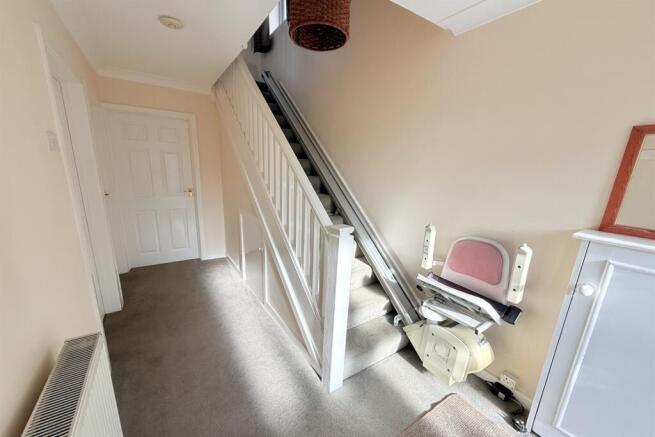 Lime Close, Rixton, Near Warrington, WA3  6JW photo 4