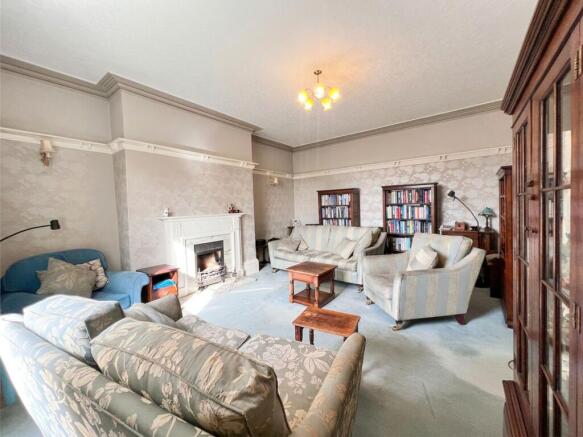 4 bed Semi-Detached for sale Image 5