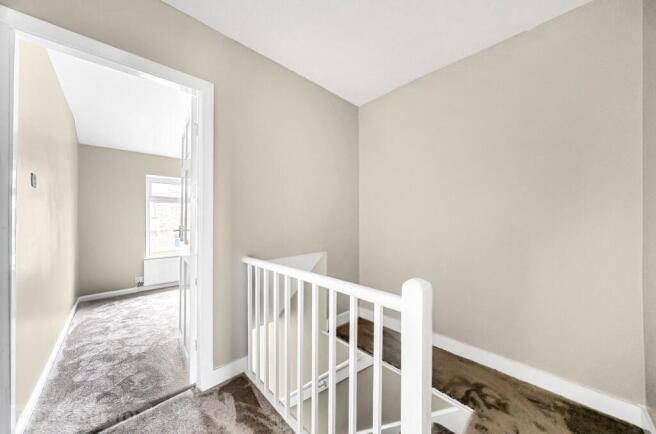 3 bed Terraced for sale Image 7