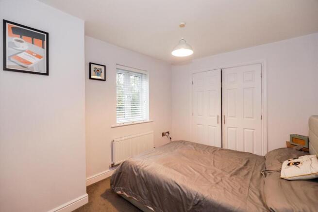 2 bed Apartment for sale Image 7