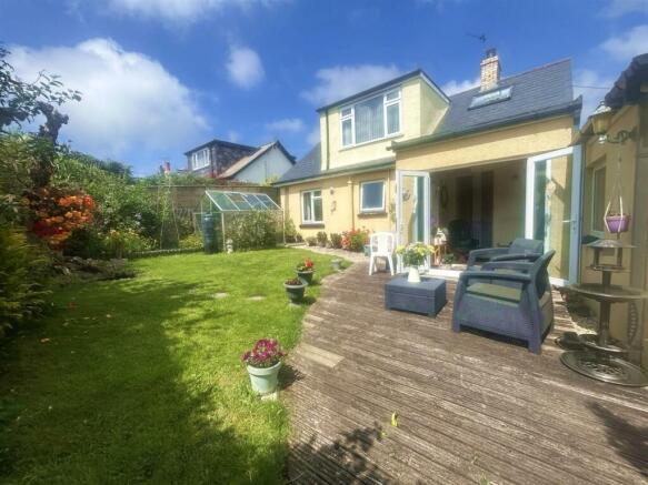 Decking and Garden