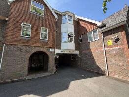 Flat 4, 49 The Willows, Linden Road, Bognor Regis PO21 2AU