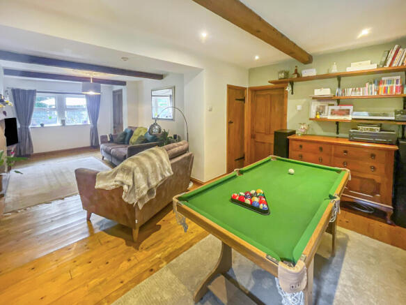 4 bed Detached for sale Image 12