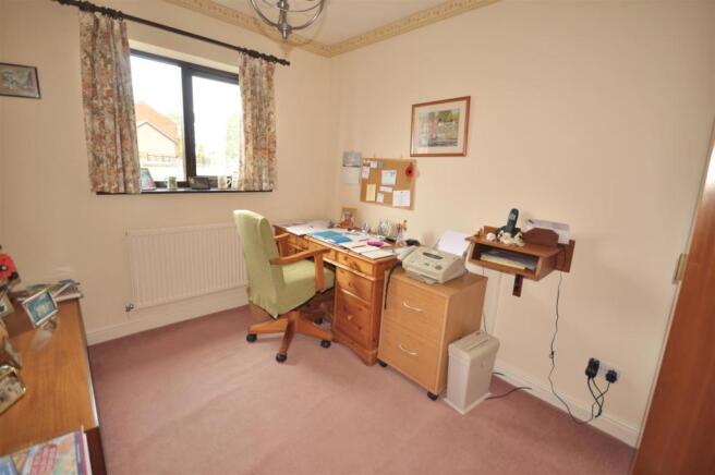 STUDY/BEDROOM 3