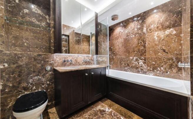 En Suite Bathroom