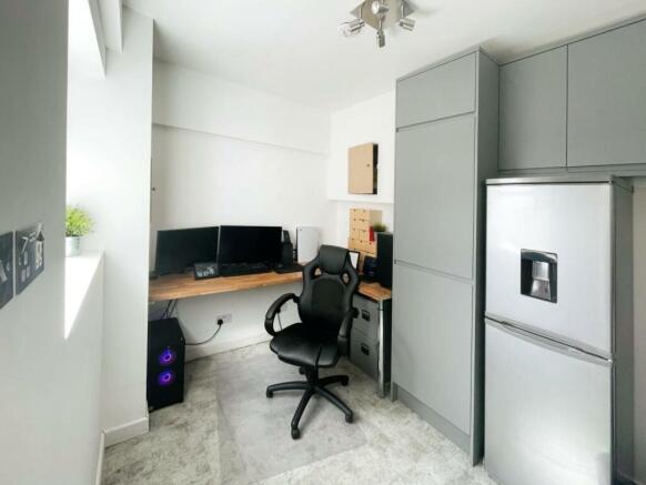 Jolyffe 20Office.jpg