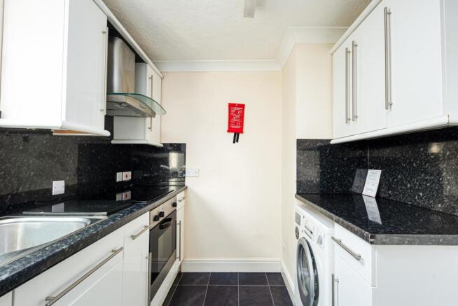 Kitchen_2.jpg