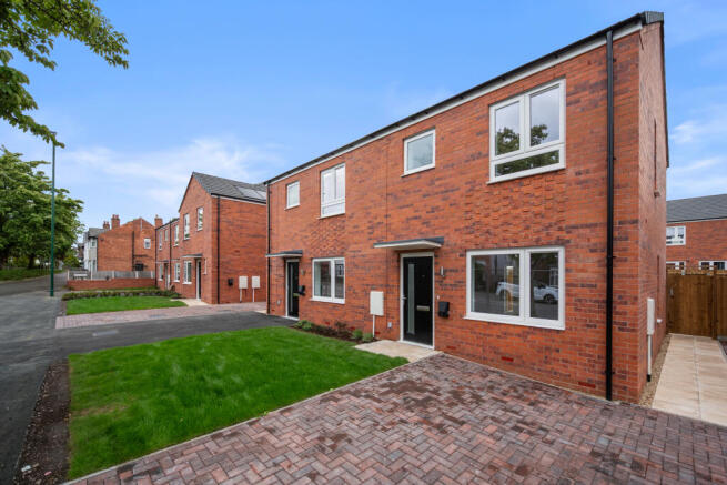 Piccadilly, Bulwell, Nottingham photo 4