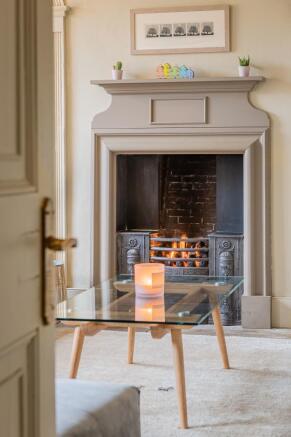 Living room detail, 50 Boroughgate