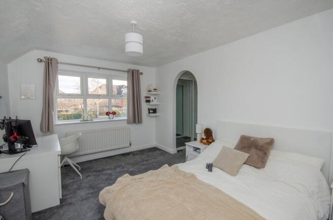 Bedroom 2 pic 2.jpg