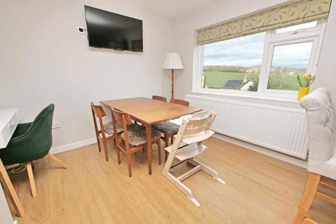 3 bed Semi-Detached for sale Image 5
