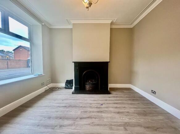 3 bed Terraced to rent Image 4