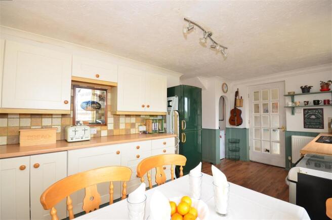 Kitchen/Breakfast Room
