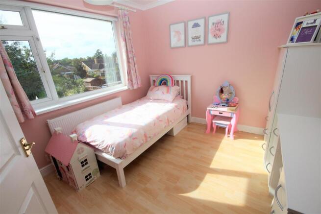 bedroom 3.jpg