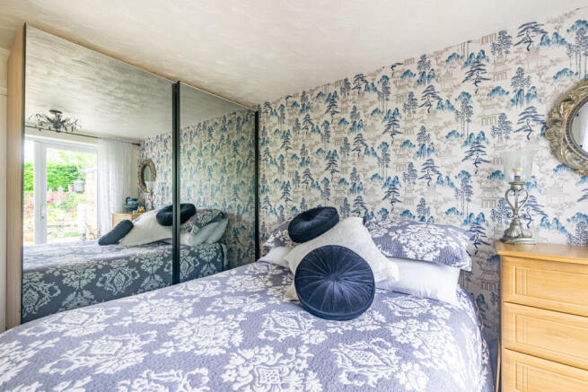 bedroom2b