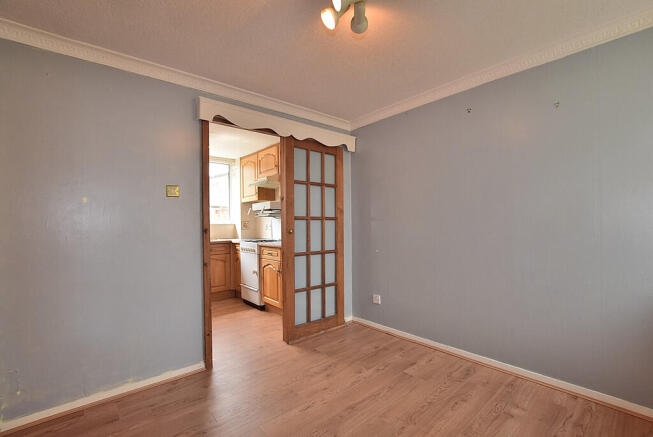 3 bed Semi-Detached for sale Image 4